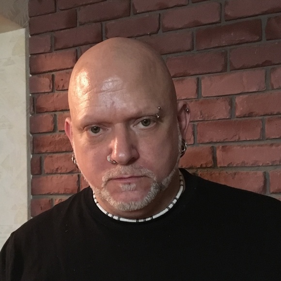 Meet your Posher, Mykel - Picture 1 of 8